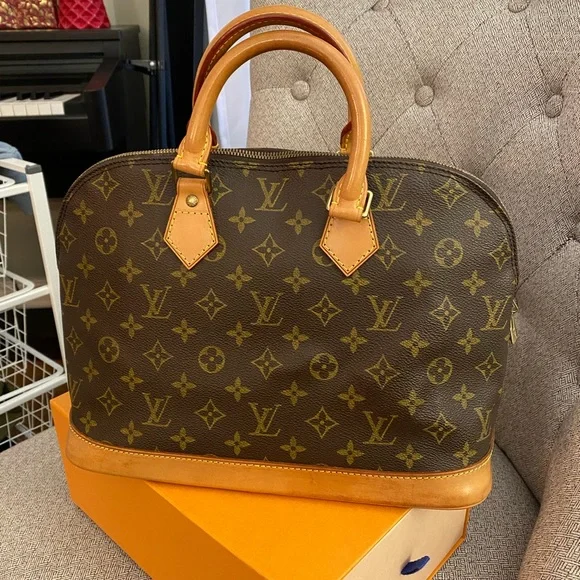 ❤️LV ALMA PM MONOGRAM❤️ - Picture 4 of 16